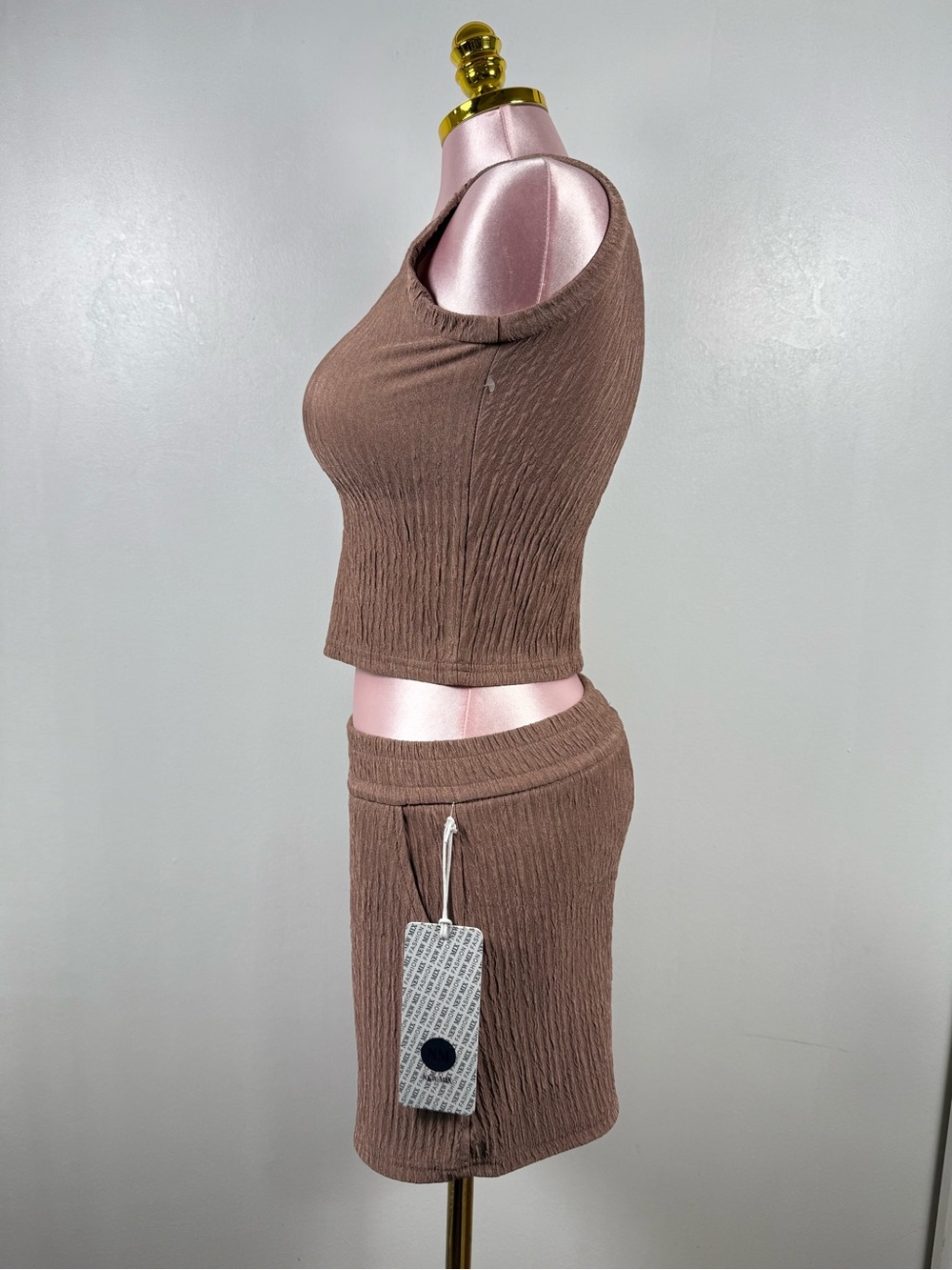 New Mix 2-Piece CropTop & Shorts Set Mocha NWT Size Small - Picture 8 of 8